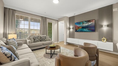 Building Photo - 5037 Shoreway Loop