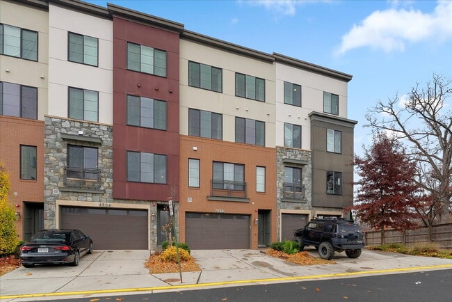 A Glimpse of Serene Living in Chantilly, VA - A Glimpse of Serene Living in Chantilly, VA Apartment