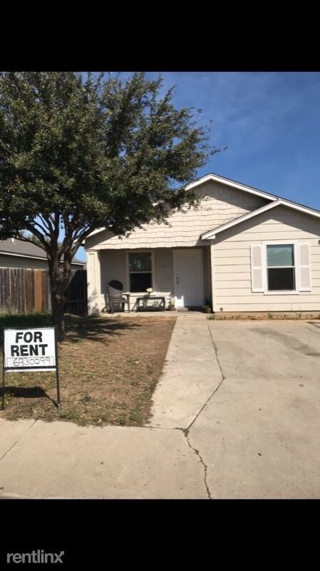Foto principal - 4 br, 2 bath House - 11811 Mohawk Dr
