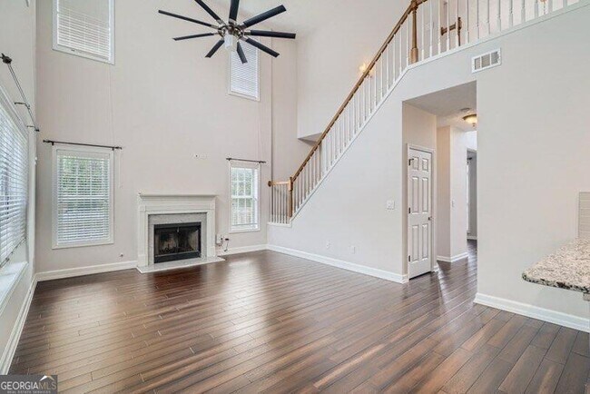 Foto del edificio - 843 Glen Abbey Ct