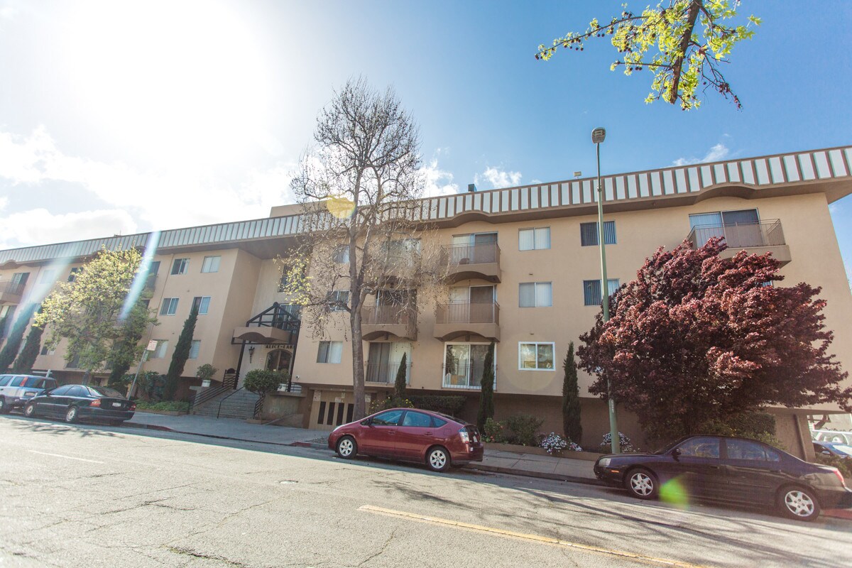 Foto principal - 1553 Alice St