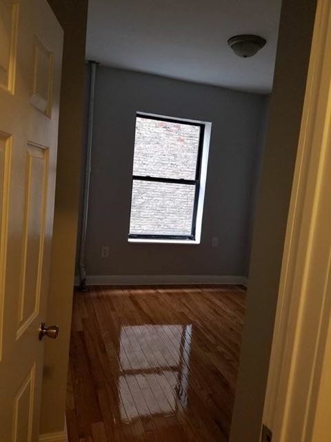 Foto del edificio - 433 NEW LOTS Ave