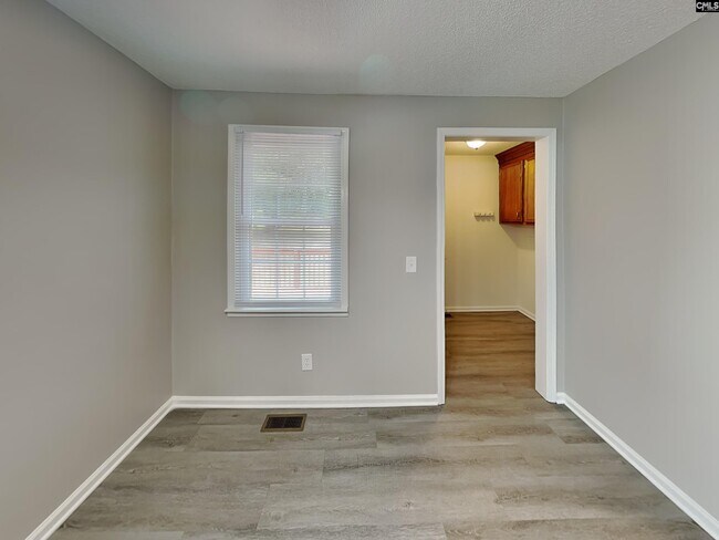 Foto del edificio - 113 Green Springs Ct