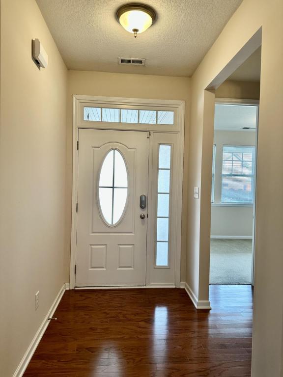 Foto del edificio - 4531 Hubbard Falls Dr