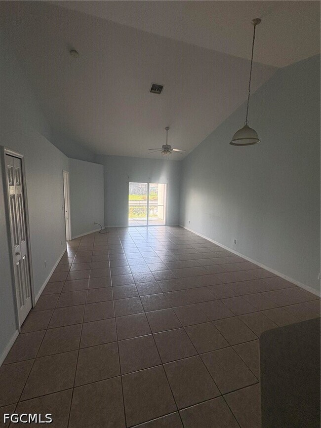 Foto del edificio - 2202 NE 6th St
