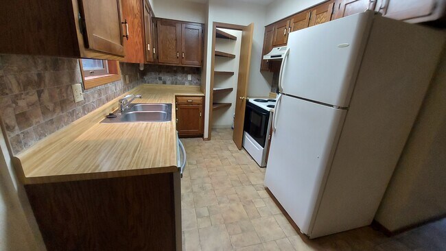 Building Photo - 2838 Whitener St