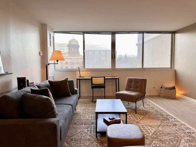 Foto del edificio - 901 S Ashland Ave