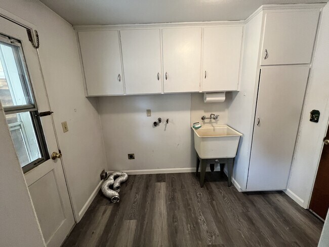 Foto del edificio - 1420 Echo Hollow Rd