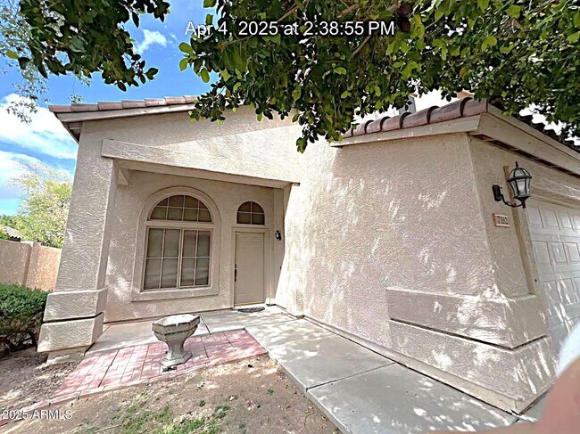 Foto del edificio - 7162 W Mohawk Ln