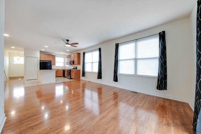 Foto del edificio - 1322 Prescott Dr