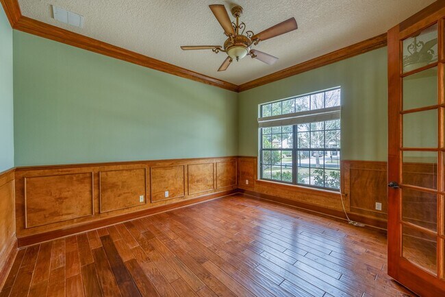 Foto del edificio - Elegant 6 Bed/5 Bath Home FOR RENT in the ...