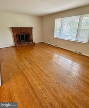 Building Photo - 125 Hillcrest Dr
