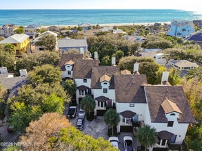 Building Photo - 2009 Seminole Rd