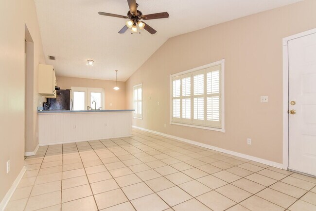 Foto del edificio - 23033 Clearwater Pl