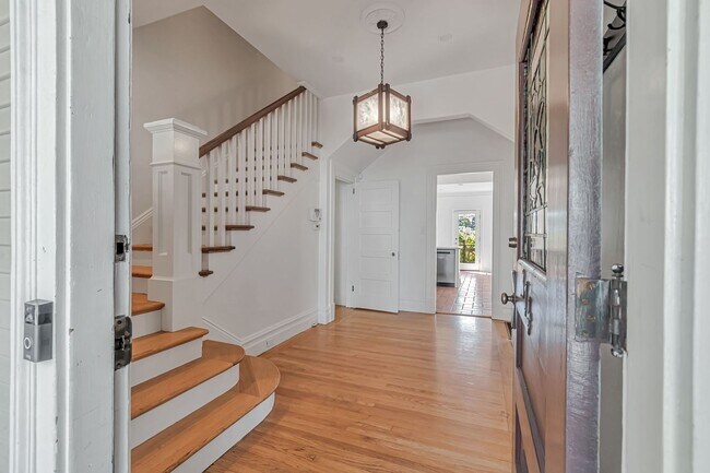 Foto del edificio - Charming Four Bedroom Home in Potrero Hill...