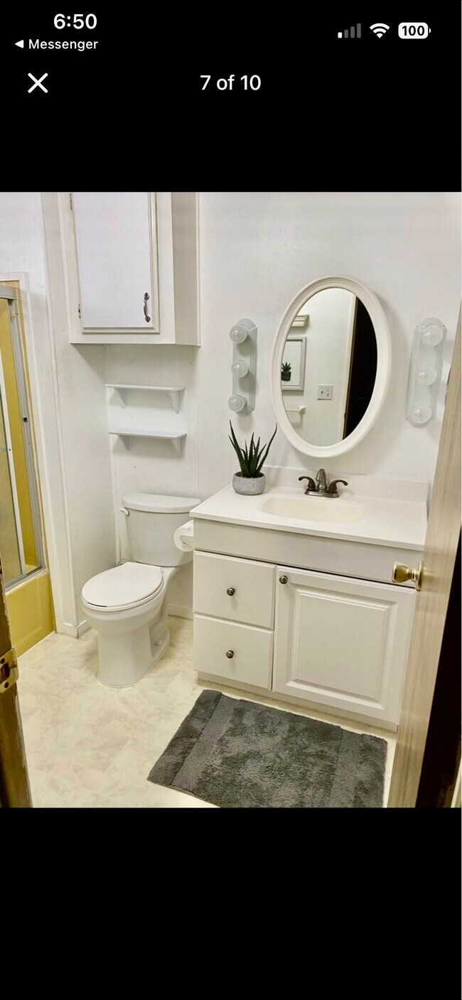 Foto del edificio - 4612 Royal Ridge Blvd