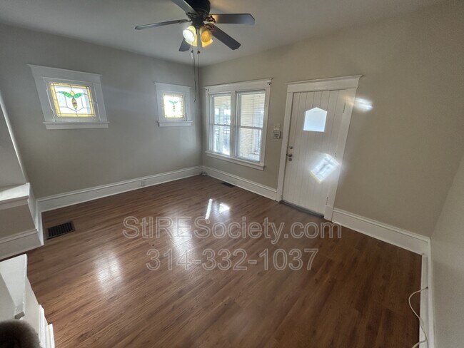 Building Photo - 227 Dover St