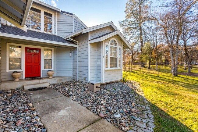 Building Photo - 22107 Vine Ct