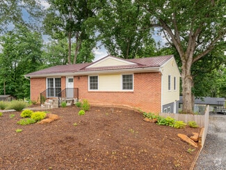 Building Photo - 3 Southwicke Ct