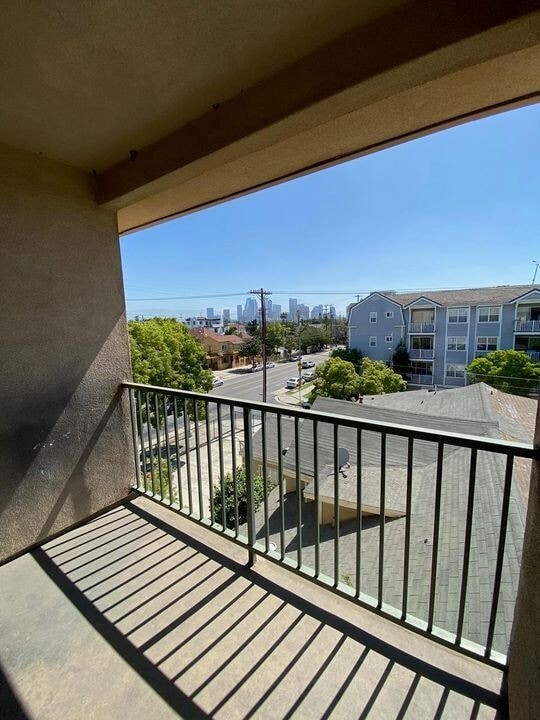 Building Photo - Avalon