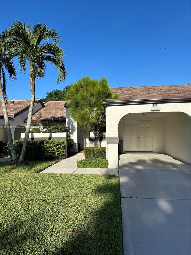 Foto principal - 5514 Parkwalk Cir E