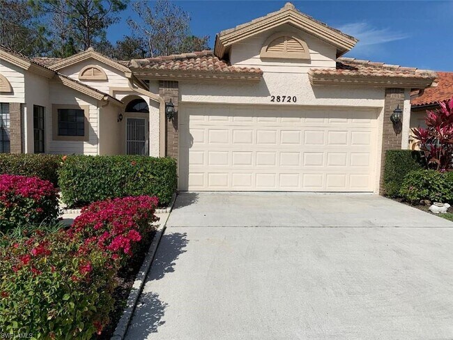 Foto del edificio - 28720 Sweet Bay Ln