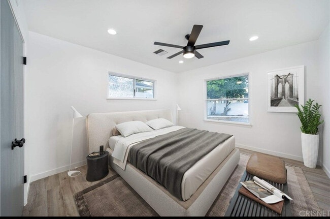 Foto del edificio - 5363 Garden Grove Ave