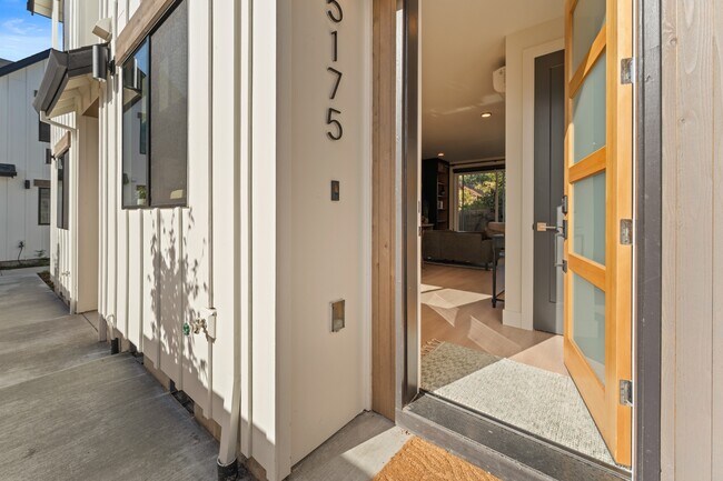 Foto del edificio - 5175 SE 28th Ave