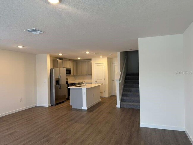 Foto del edificio - 4383 Hazel St