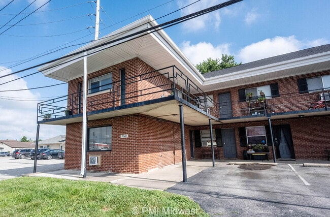 Building Photo - "Charming 1-Bedroom Apartment in Avon with...