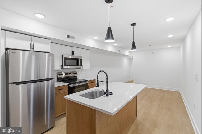 Foto del edificio - 863 N 43rd St