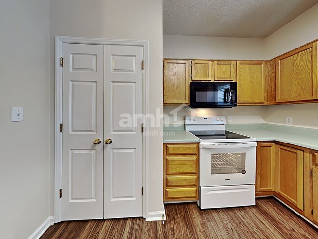 Foto del edificio - 2417 Appalachian Dr
