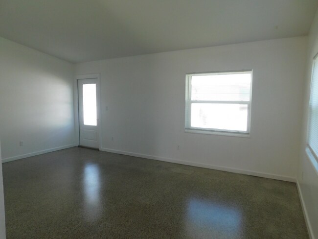 Foto del edificio - 1811 Highland Ave