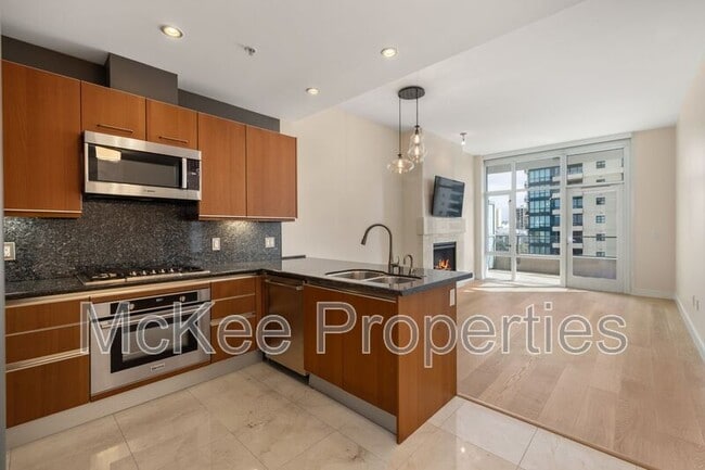 Foto del edificio - 550 Front St