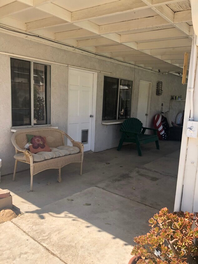 Foto principal - 10450 Independence Ave