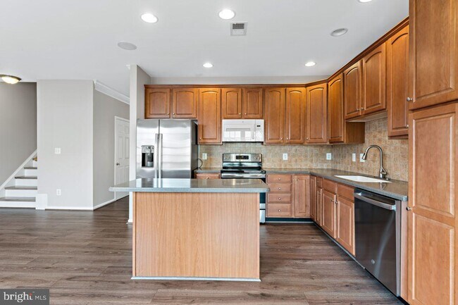 Building Photo - 202 Grassy Ridge Terrace