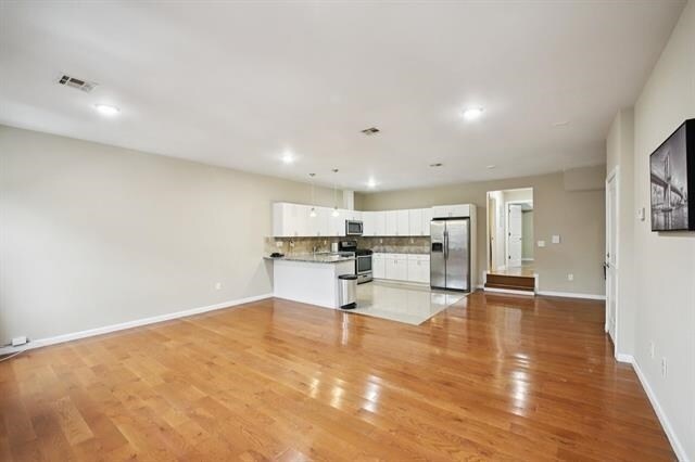 Foto del edificio - 1160 Summit Ave