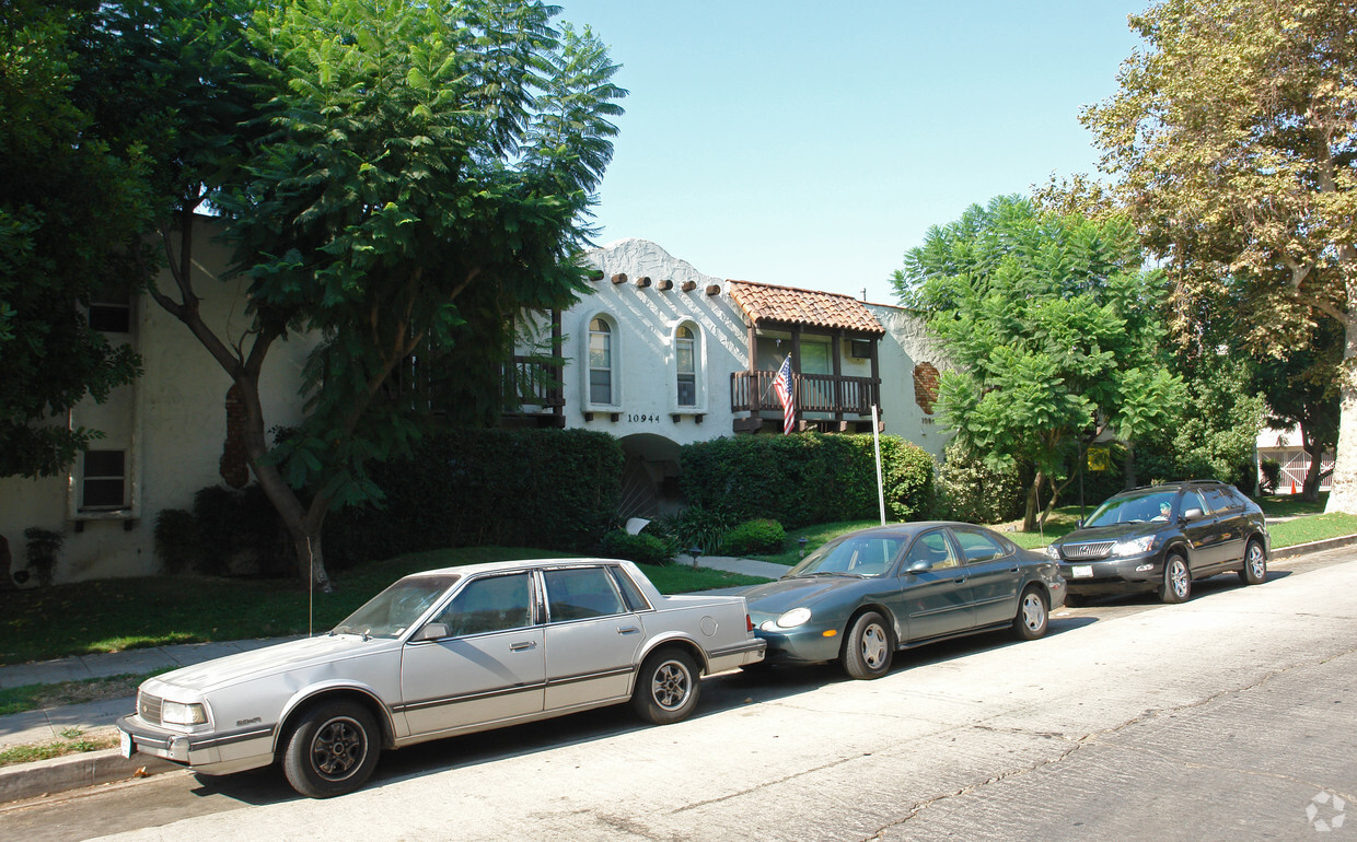 Primary Photo - Bluffside Apartments