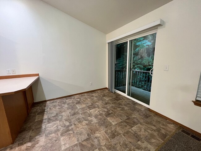 Building Photo - Large Home in Sudden Valley w/ Attached Ga...