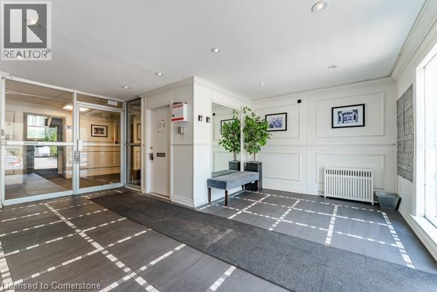 Photo du bâtiment - 110 S Forster Park Dr