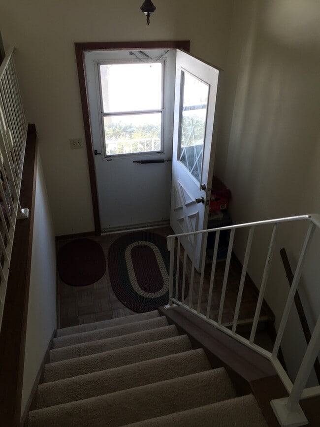 Photo - 4BR 2.5ba house on Westside of Iowa City -...