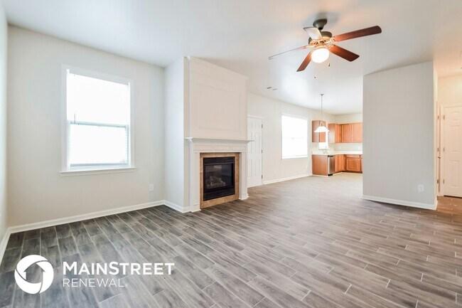 Foto del edificio - 8904 Crestview Cir
