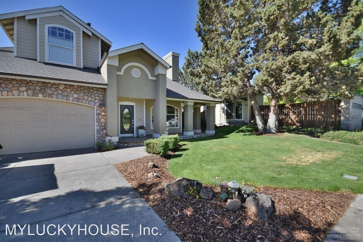 Primary Photo - 4 br, 3 bath House - 2711 NE Yellow Ribbon...