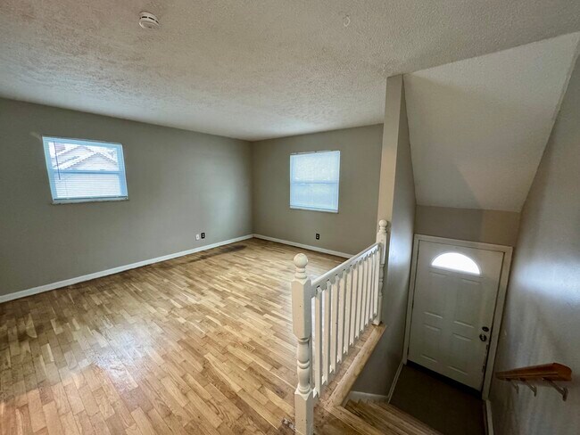 Foto del edificio - 4221 Watson Ave