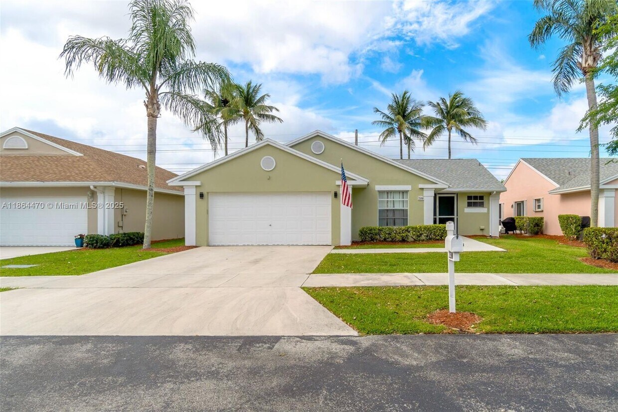 Foto principal - 2590 SE 7th Pl