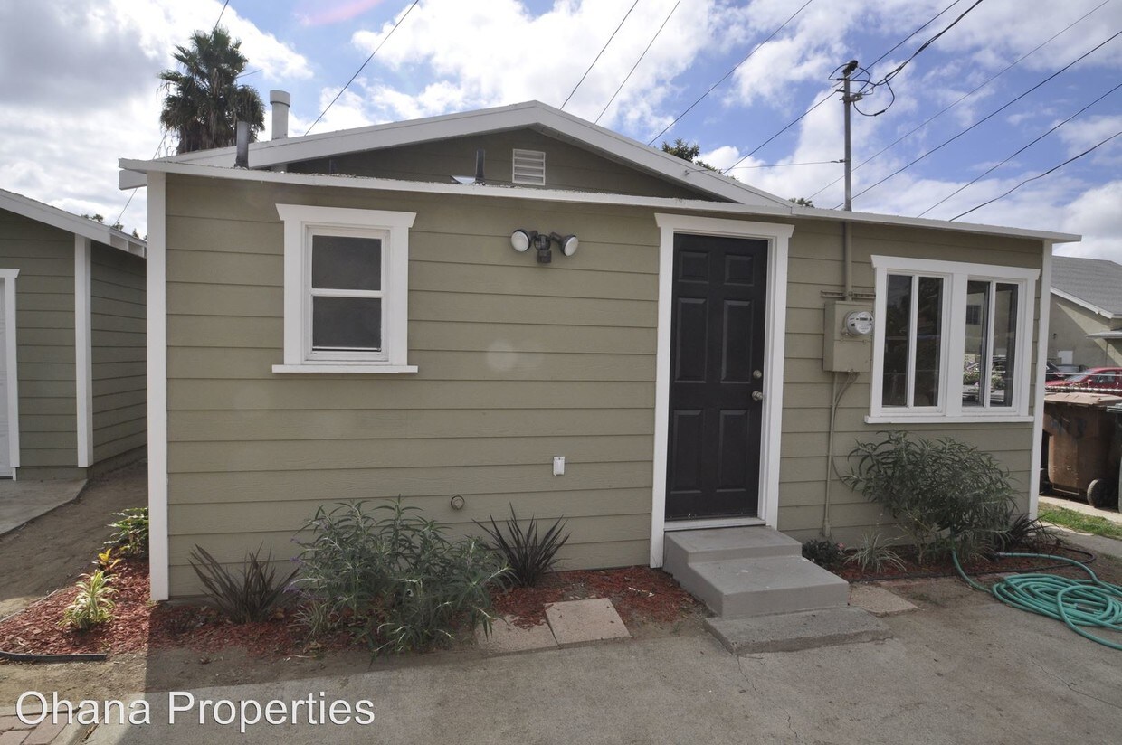 Primary Photo - 413 1/2 E Amerige Ave