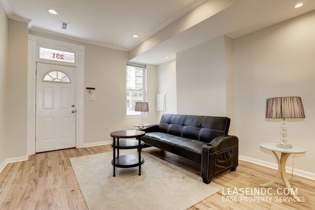 Building Photo - 231 K St NE