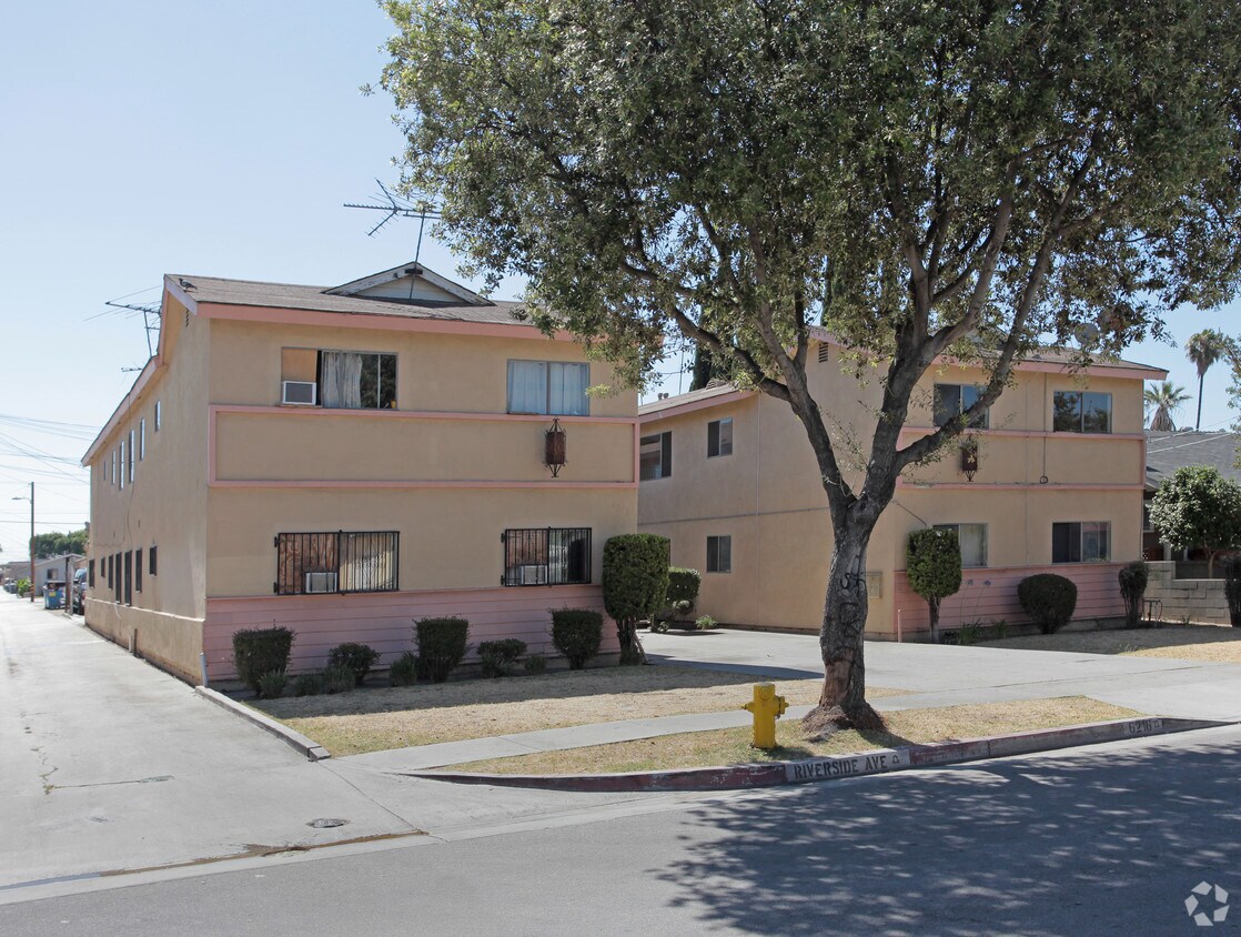 Primary Photo - 6216-6218 Riverside Ave