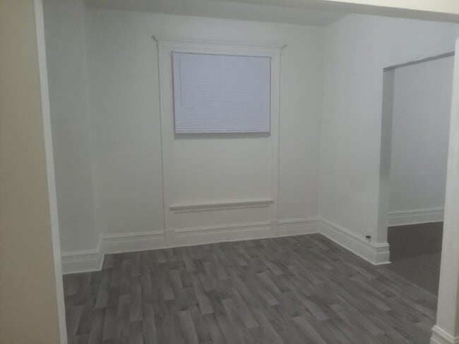 Foto del edificio - 2334 W National Ave