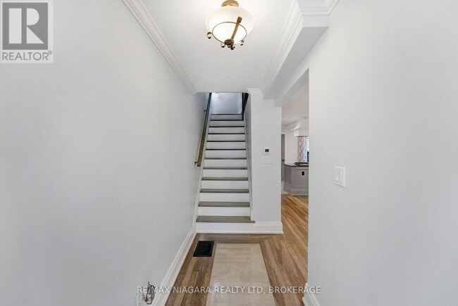 Building Photo - 35 Lowell Ave